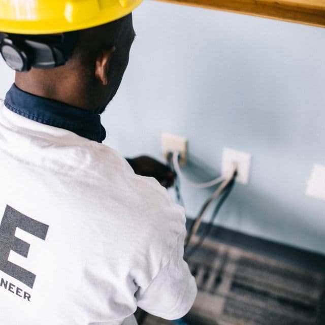 Electrical service business